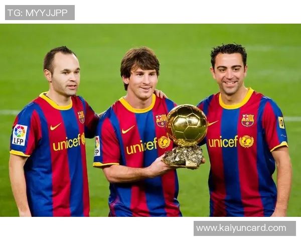 哈维亲自颁奖葡萄牙小将马特乌斯米德荣获U17世界杯金球奖